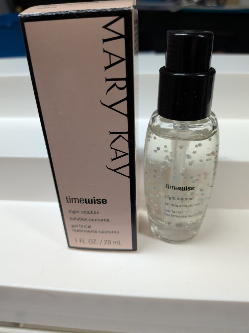 Mary Kay TimeWise Night Solution - Dry to Oily Skin